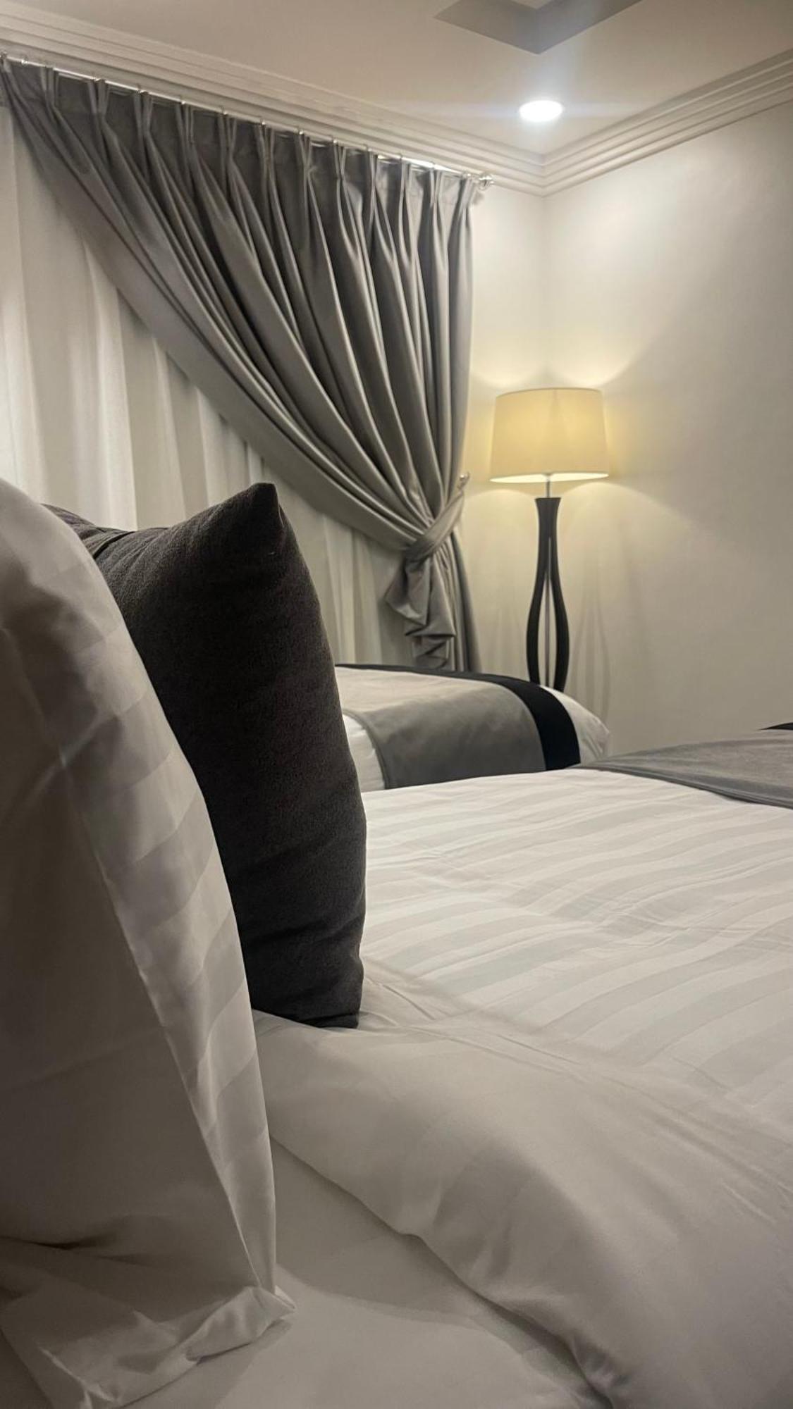 Laten Suites Prince Sultan Jeddah Exterior photo